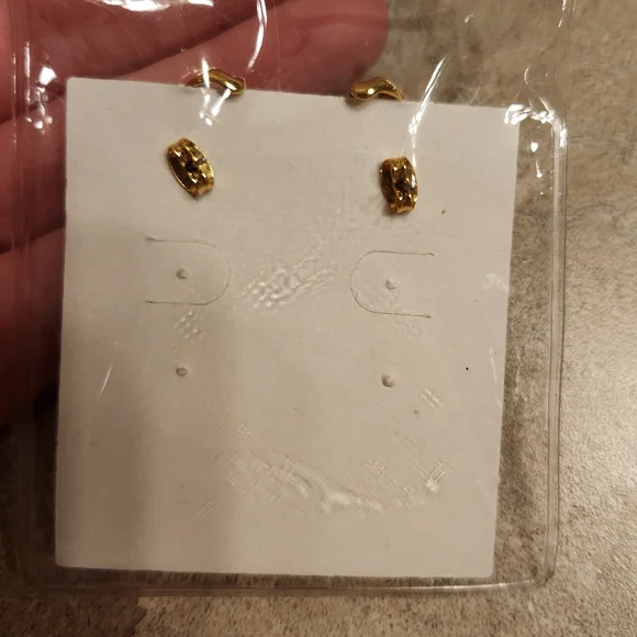 New Copacabana Medusa Gold Earrings 18k Gold Plated - Picture 5 of 7